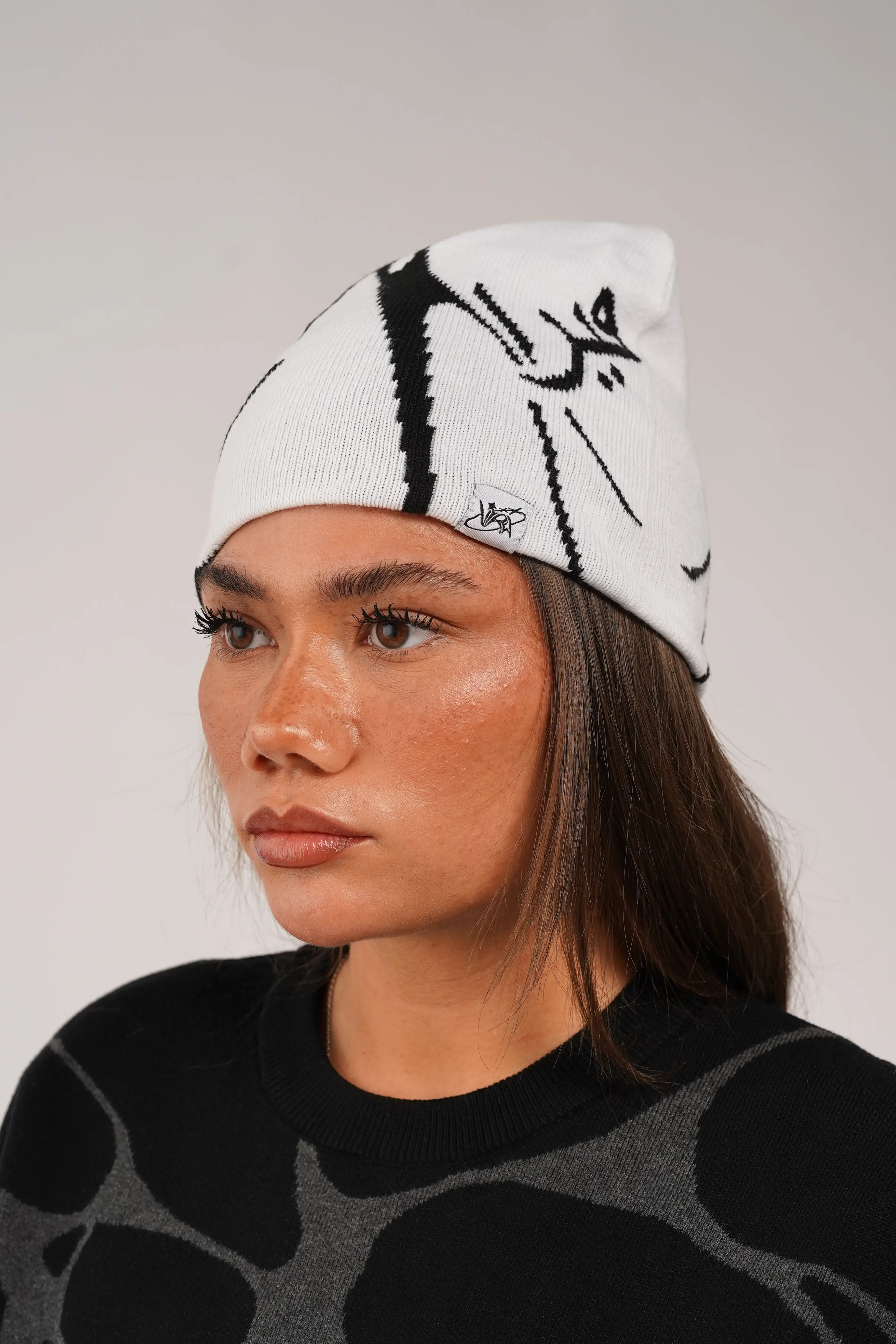 PREMIUM UNIVERSE OF LOVE REVERSIBLE BEANIE - €24.95! Jetzt erhältlich bei VYRA