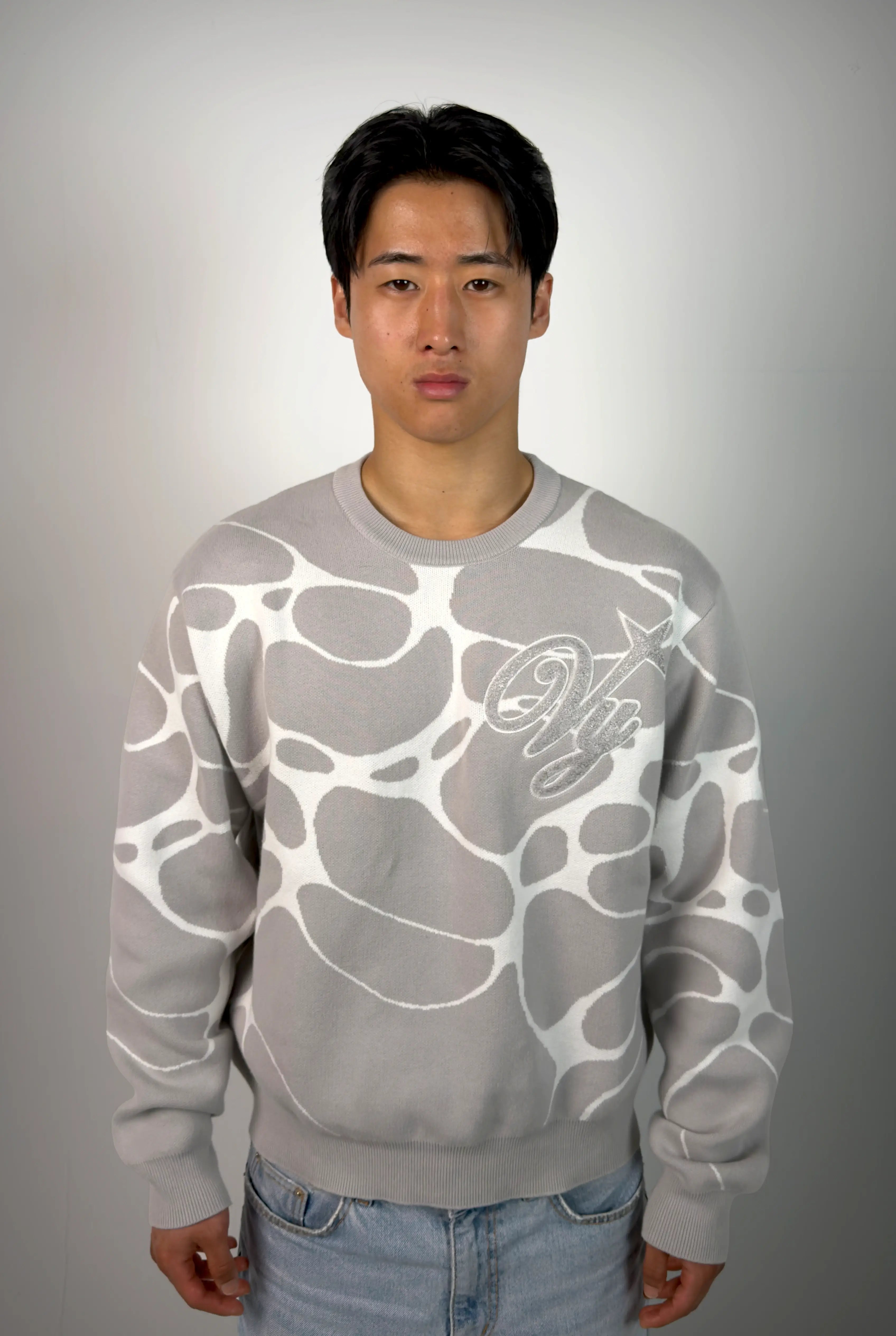 UNIVERSE OF LOVE V2 KNITSWEATER
